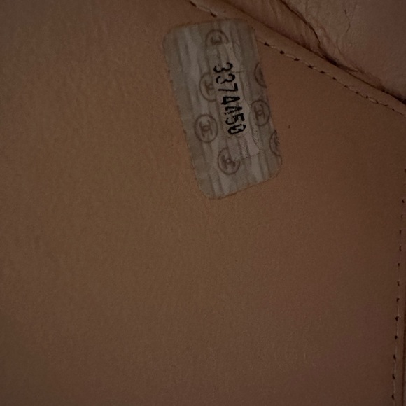 Chanel Vintage Heart Vanity Bag - Picture 13 of 16